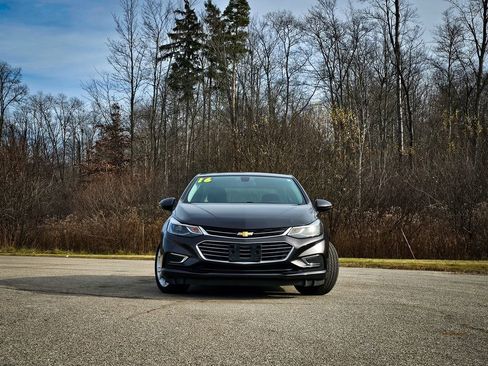 Used 2016 Chevrolet Cruze Premier image 9