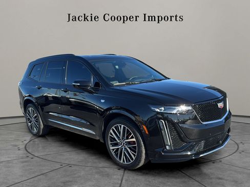 Used 2025 Cadillac XT6 Sport w/ Technology Package image 7