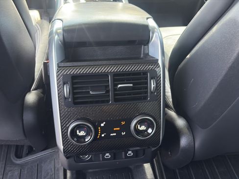 Used 2022 Land Rover Range Rover Sport SVR Carbon Edition AWD/4WD image 15