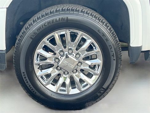 Used 2022 GMC Sierra 2500 Denali w/ Denali Ultimate Package image 33