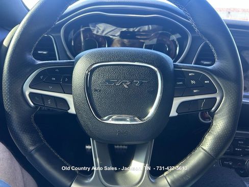 Used 2018 Dodge Challenger SRT Hellcat RWD image 7