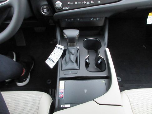 New 2025 Lexus ES 350 w/ Premium Package image 44