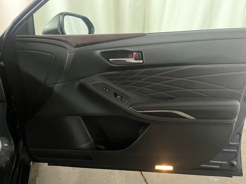 Used 2021 Toyota Avalon Limited w/ Advanced Safety Package image 11