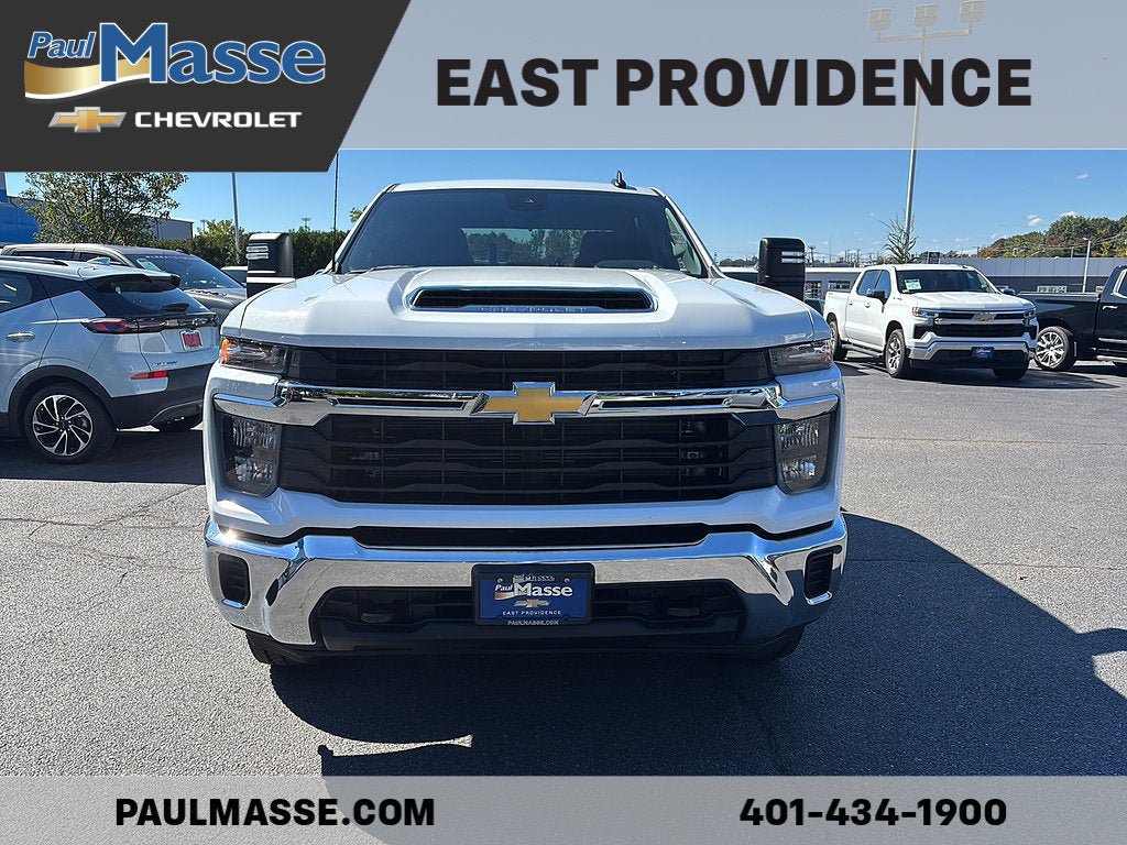 Used 2026 Chevrolet Silverado 2500 LT AWD/4WD image 2