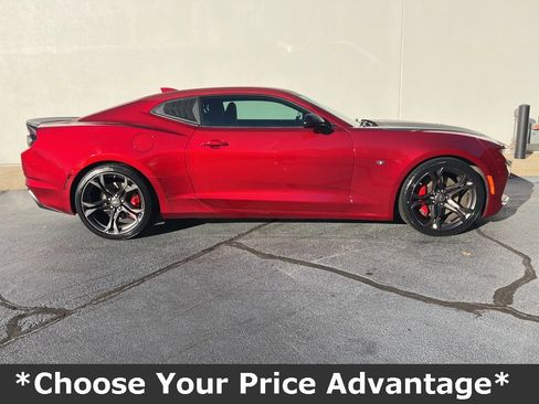Used 2021 Chevrolet Camaro SS image 2