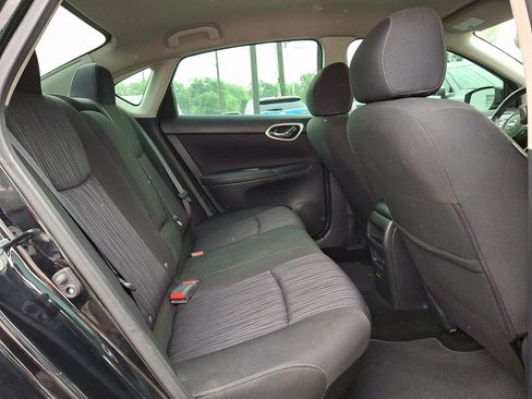 Used 2019 Nissan Sentra SV FWD image 11