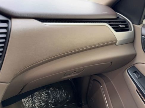 Used 2016 GMC Yukon XL SLT image 26