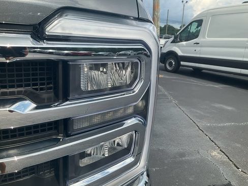 New 2026 Ford F250 Lariat w/ Chrome Package AWD/4WD image 9