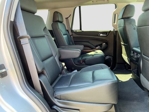 Used 2019 Chevrolet Tahoe Premier AWD/4WD image 30