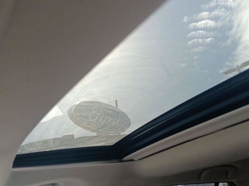 Used 2025 Subaru Outback Premium image 15