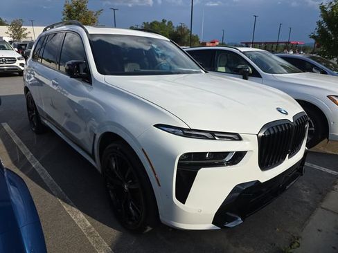 Used 2026 BMW X7 M60i AWD/4WD image 1