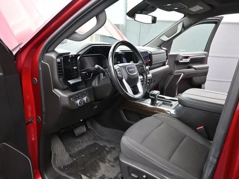 Used 2024 GMC Sierra 1500 Elevation AWD/4WD image 9