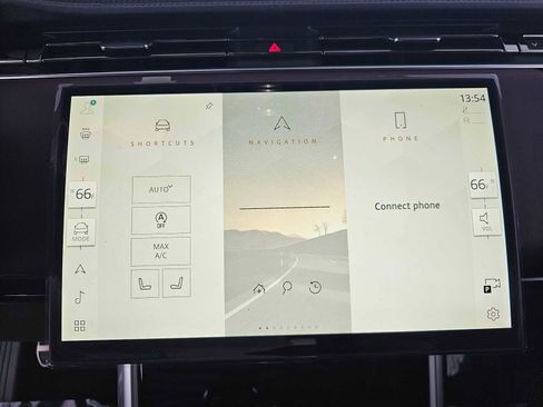 New 2026 Land Rover Range Rover SE image 24