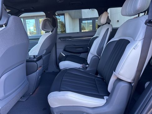 New 2026 Kia EV9 GT-Line image 24