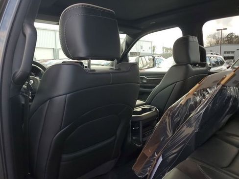 New 2026 RAM 1500 Laramie AWD/4WD image 15