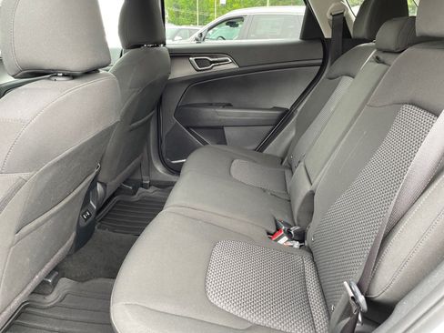 Used 2026 Kia Sportage LX w/ LX Convenience Package FWD image 11