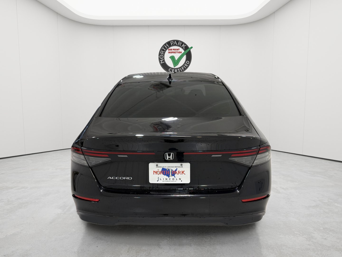 Used 2023 Honda Accord EX image 4