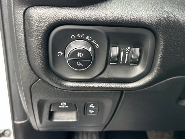 Used 2025 RAM 1500 Laramie w/ Night Edition AWD/4WD image 11