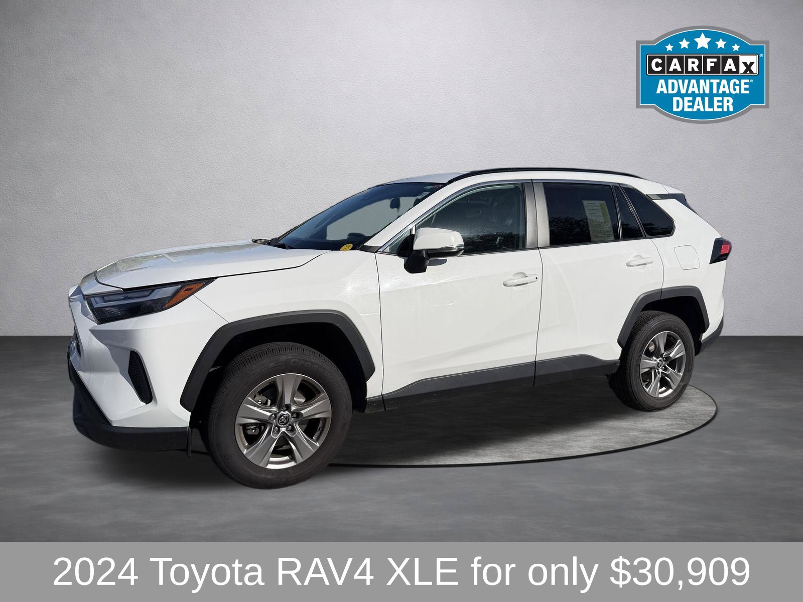 Used 2024 Toyota RAV4 XLE w/ Weather Package AWD/4WD image 4