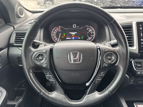 Used 2017 Honda Pilot Elite image 12