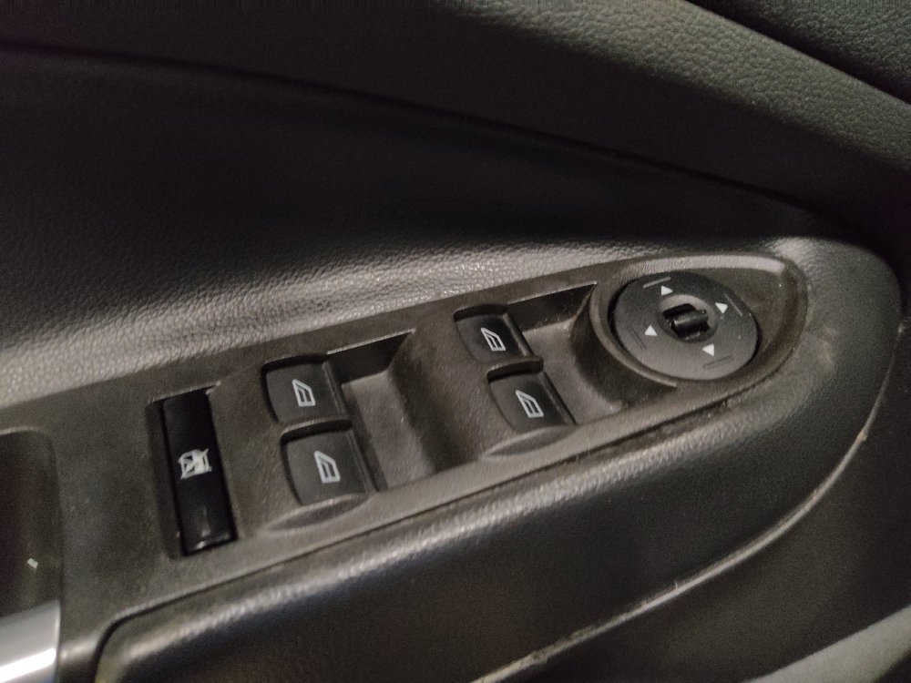 Used 2018 Ford Escape SE w/ SE Sync 3 Package AWD/4WD image 27