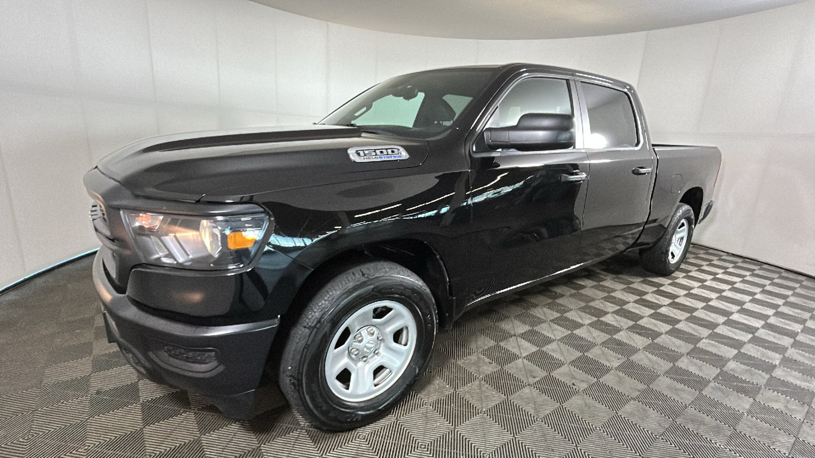 Used 2024 RAM 1500 Tradesman AWD/4WD image 7
