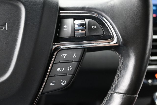 Used 2022 Lincoln Navigator L Reserve AWD/4WD image 35