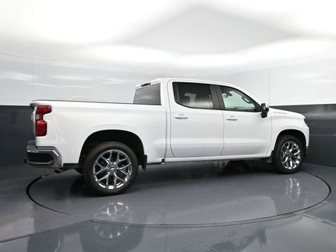 Used 2022 Chevrolet Silverado 1500 LT image 8