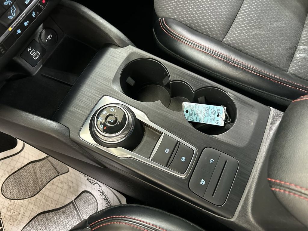 Used 2024 Ford Escape ST-Line AWD/4WD image 17
