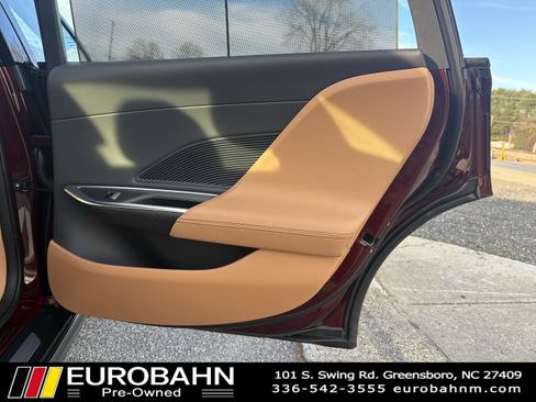 Used 2025 Lucid Air Touring image 13