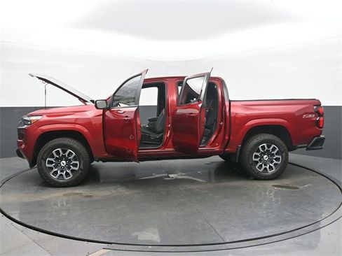 Certified 2024 Chevrolet Colorado Z71 w/ Advanced Trailering Package image 55