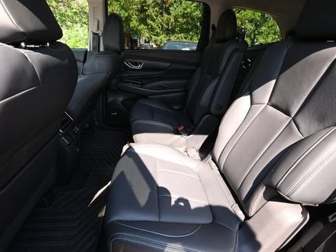 Used 2024 Subaru Ascent Limited w/ Technology Package AWD/4WD image 9