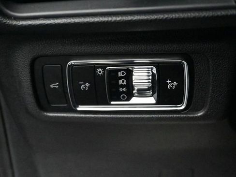 Certified 2024 Lincoln Corsair AWD image 19