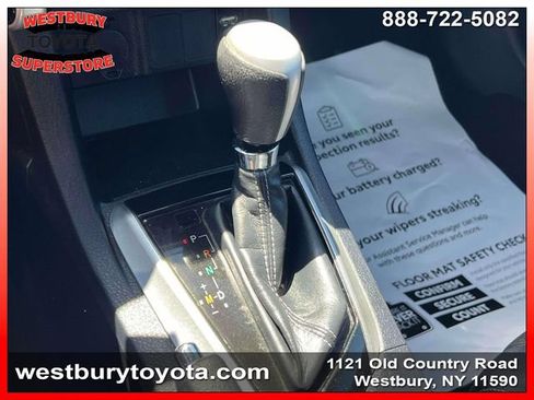 Used 2018 Toyota Corolla SE w/ Carpet Mat Package (TMS) FWD image 27