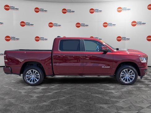 Used 2024 RAM 1500 Laramie AWD/4WD image 4