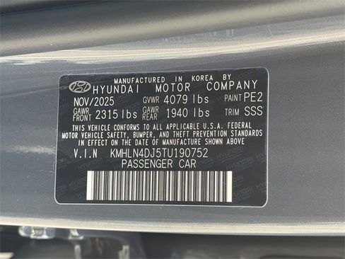 New 2026 Hyundai Elantra Limited image 33