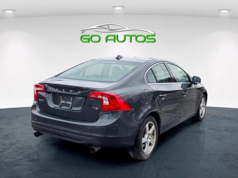 Used 2013 Volvo S60 T5 image 3