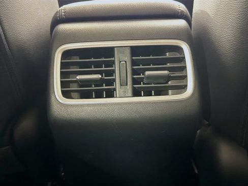 Used 2016 Honda CR-V Touring image 31