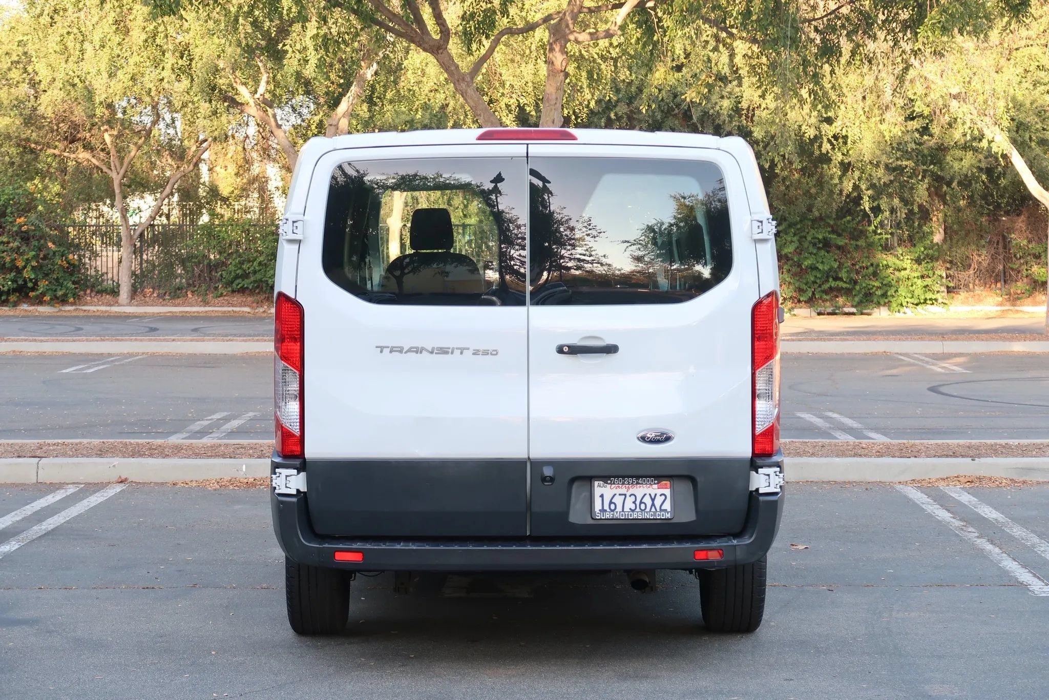 Used 2018 Ford Transit 250 130 Low Roof w/ Exterior Upgrade Package RWD image 7