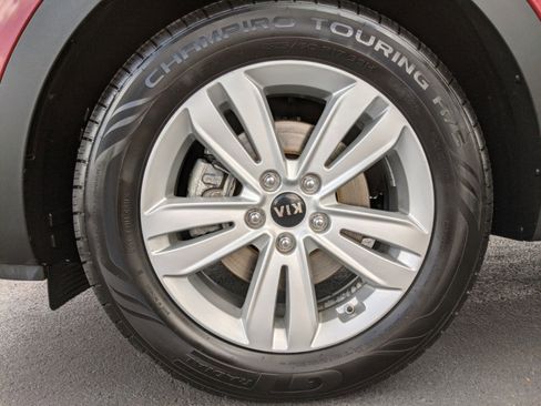 Used 2017 Kia Sportage LX image 8