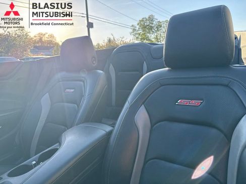 Used 2020 Chevrolet Camaro SS RWD image 16
