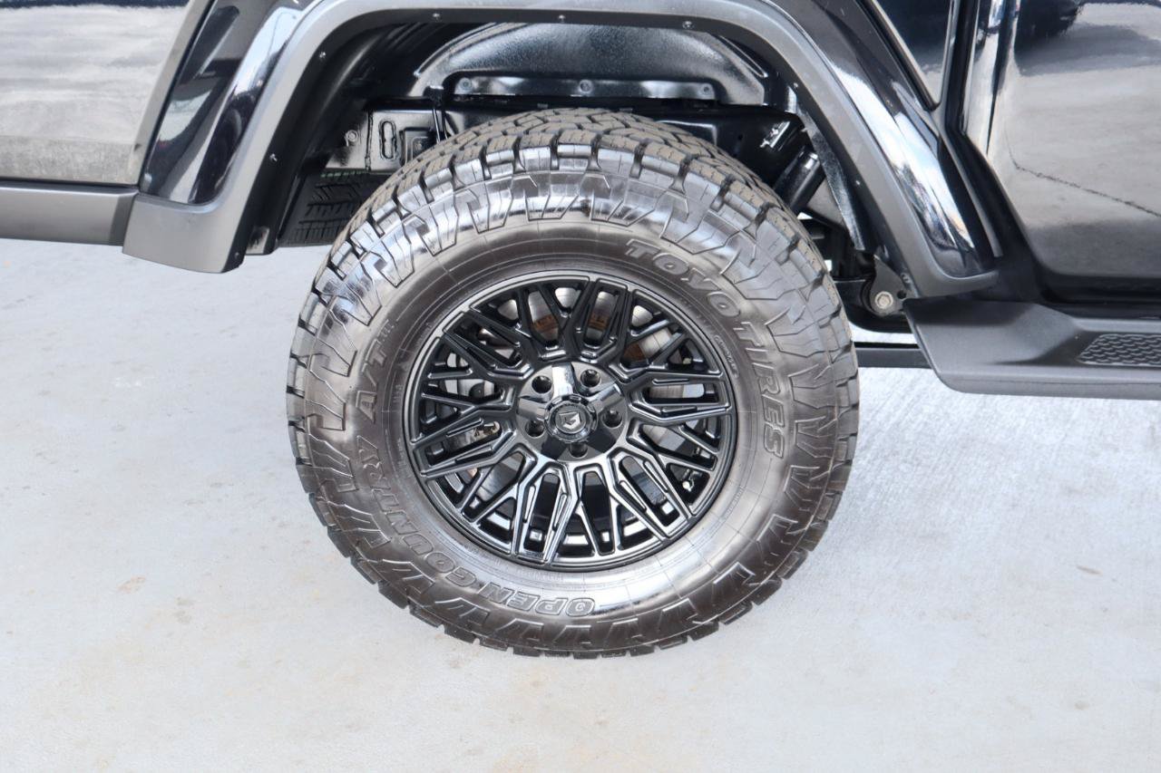Used 2020 Jeep Gladiator Overland AWD/4WD image 5