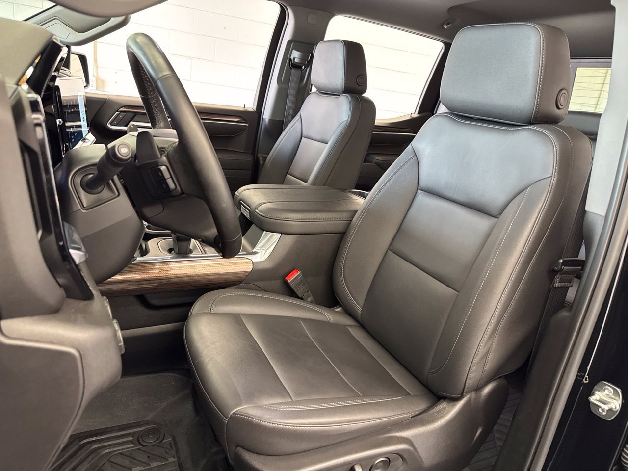 Used 2025 Chevrolet Silverado 1500 RST AWD/4WD image 15