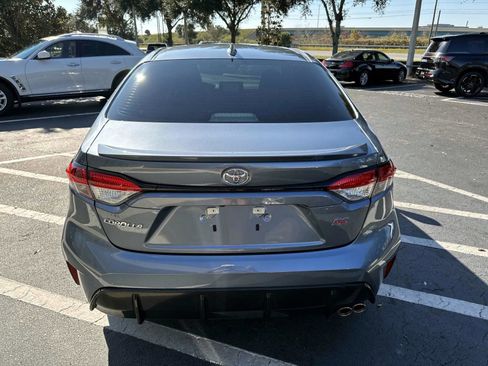 Used 2025 Toyota Corolla SE image 3