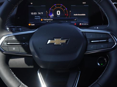 New 2026 Chevrolet Traverse LT image 14