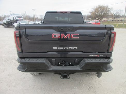 New 2026 GMC Sierra 2500 AT4X image 6