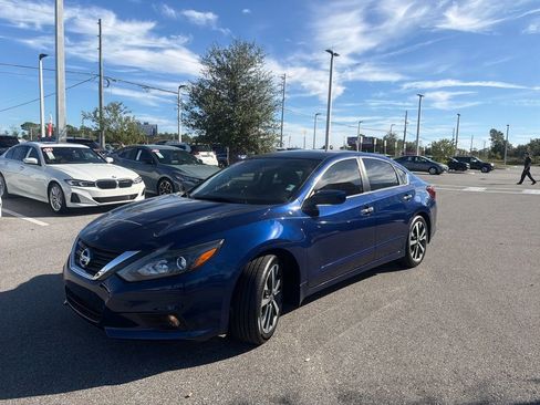 Used 2017 Nissan Altima 2.5 SR image 4