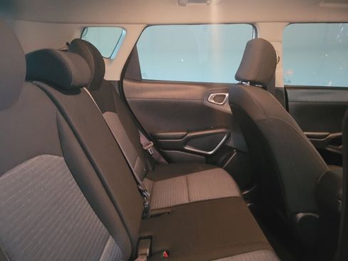Used 2020 Kia Soul S FWD image 19