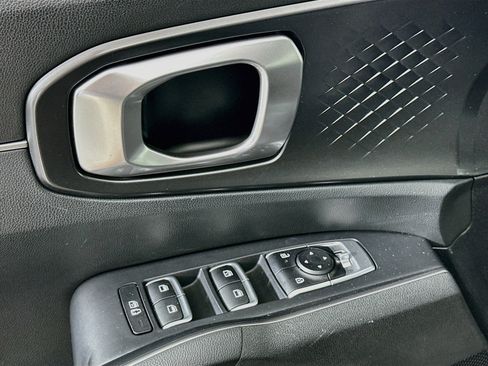 Used 2024 Kia Sorento S FWD image 15
