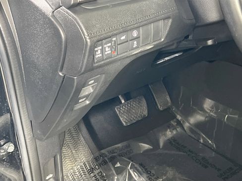 Used 2023 Honda Odyssey Sport image 10